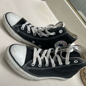 High top black and white converse